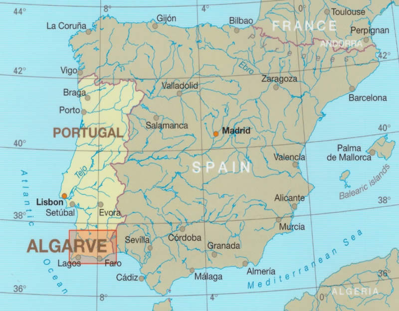 immagine di mappa stradale mappa stradale Algarve (Portogallo) - mappa stradale ed escursionistica, impermeabile e antistrappo - con Albufeira, Alcoutim, Aljezur, Castro Marim, Faro, Lagoa, Lagos, Loulé, Monchique, Olhão, Portimão, São Brás de Alportel, Silves, Tavira, Vila do Bispo, Vila Real de Santo António - nuova edizione