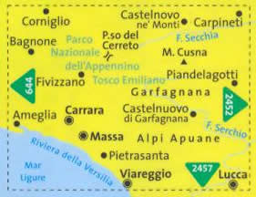 immagine di mappa topografica mappa topografica n.2451 - Alpi Apuane, Garfagnana, Carrara, Viareggio, Parco Nazionale dell'Appennino Tosco Emiliano - con Carrara, Massa, Pietrasanta, Bagnone, Fivizzano, Passo del Cerreto, Ameglia, Lucca - mappa plastificata, compatibile con sistemi GPS - edizione 2016
