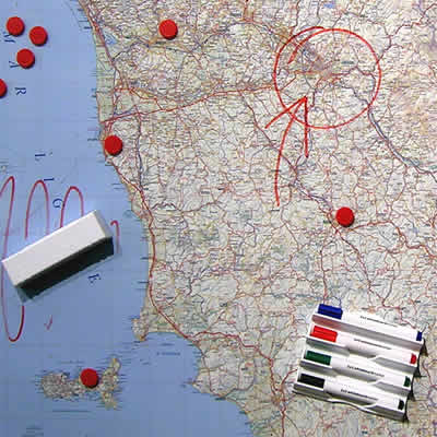immagine di mappa murale mappa murale Basilicata - Mappa Magnetica su pannello in Metallo (scrivibile o per l'applicazione di calamite) + Kit Lavagna Magnetica