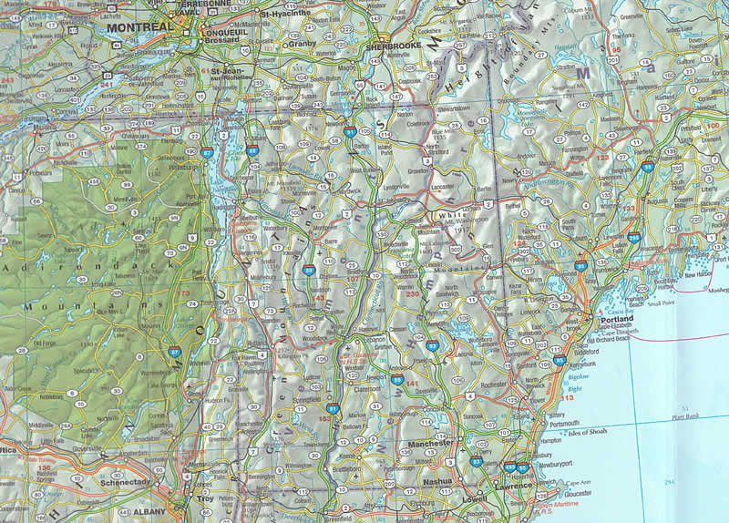 immagine di mappa stradale mappa stradale Canada Est - con Montreal, Quebec, Toronto, Ontario, Manitoba - cartografia con una ricca simbologia stradale facile da consultare - con parchi, riserve naturali, luoghi panoramici, distanze stradali - EDIZIONE 2025