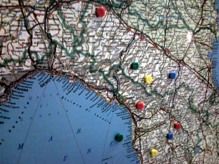 immagine di mappa murale mappa murale Mappa d'Italia Magnetica (montata su pannelli in metallo scrivibili o per applicazione di calamite) + Kit Lavagna Magnetica
