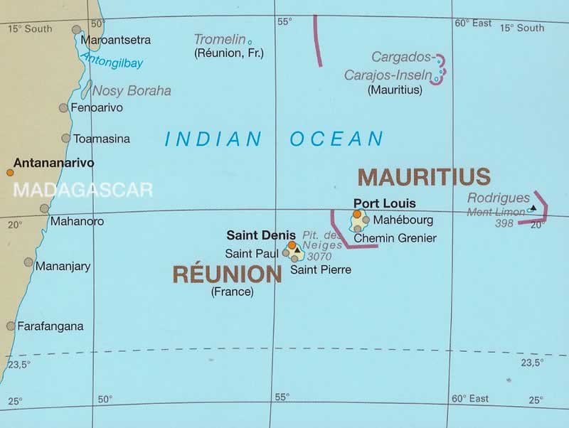 immagine di mappa stradale mappa stradale Mauritius, Reunion, Rodrigues - con Port Louis, Curepipe, Vacoas-Phoenix, Quatre Bornes, Goodlands, Beau Bassin-Rose Hill, Bel Air, Chemin Grenier, Surinam, St Pierr, Rodrigues, Agalega, Ile Plate - mappa impermeabile e antistrappo - con spiagge, percorsi per il trekking, luoghi panoramici e parchi naturali