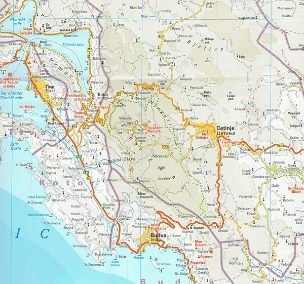 immagine di mappa stradale mappa stradale Montenegro - mappa stradale con luoghi panoramici, parchi e riserve naturali - mappa impermeabile e antistrappo - EDIZIONE 2024