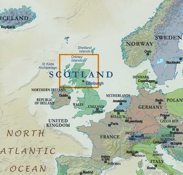 immagine di mappa stradale mappa stradale Scozia - con Edimburgo/Edimburgh, Glasgow, Newcastle, Belfast, Isole Shetland, Orkney Islands, Isola di Lewis - mappa impermeabile e antistrappo - edizione 2025