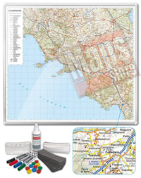 Carta Murale Magnetica della Campania - cartografia dettagliatissima ed aggiornata - su robusto pannello in acciaio smaltato con cornice in alluminio anodizzato, scrivibile e lavabile + kit lavagna magnetica in omaggio (spray per la pulizia, calamite, pennarelli, cimosa e portapennarelli calamitati) - 100 x 90 cm